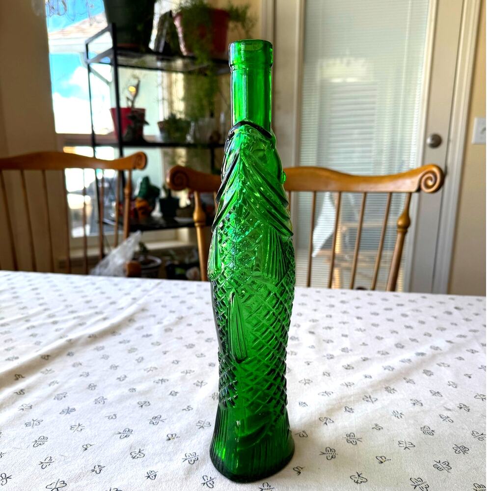 vintage Italian dark green glass fish-shaped wine bottle decanter 70s "Cevin" - Picture 2 of 7